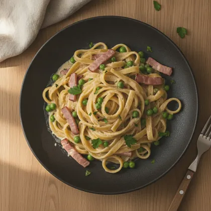 Nudeln mit Schinken-Sahne-Soße